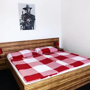 https://penzion-dmz.ostravahotels.net
